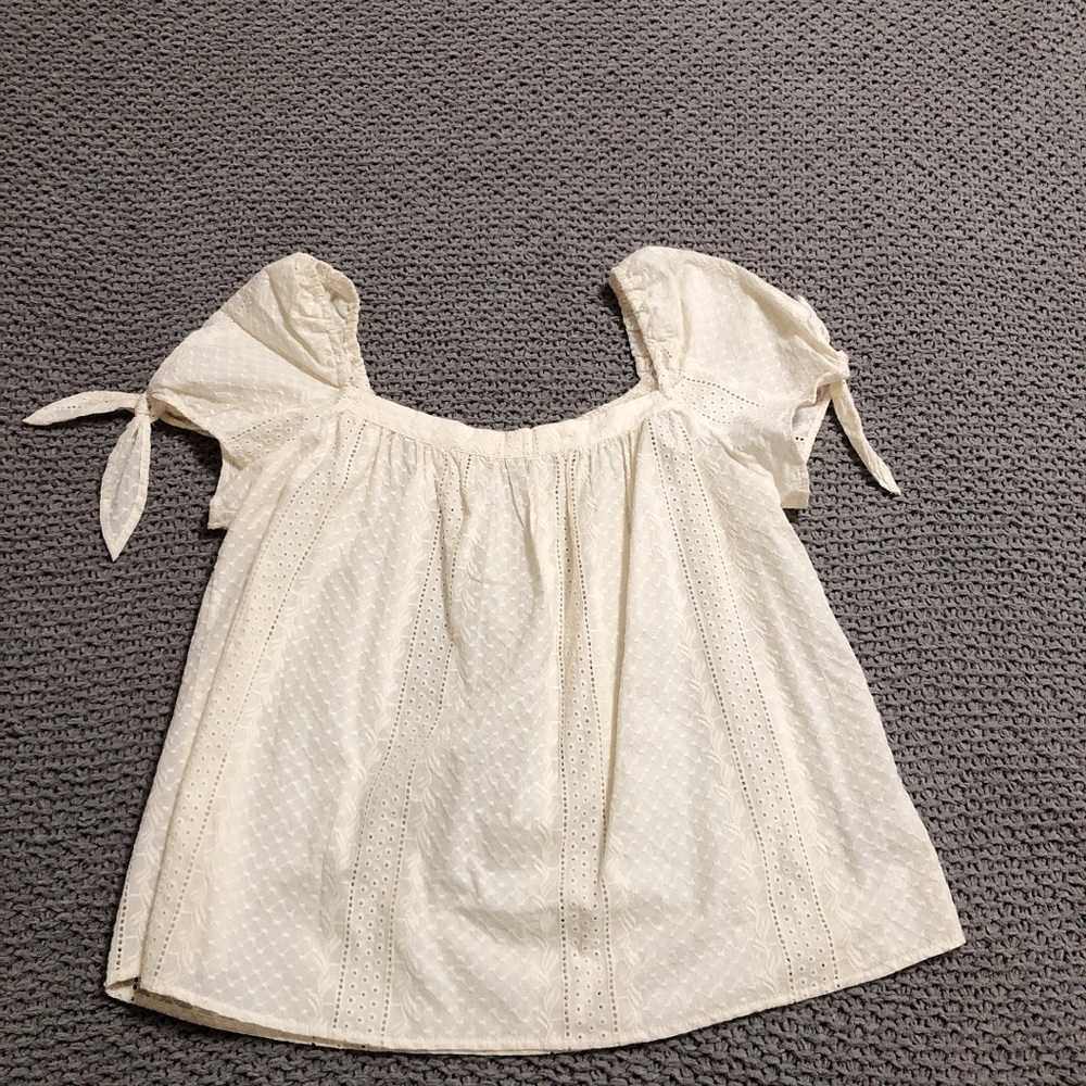 Beautiful cream blouse!